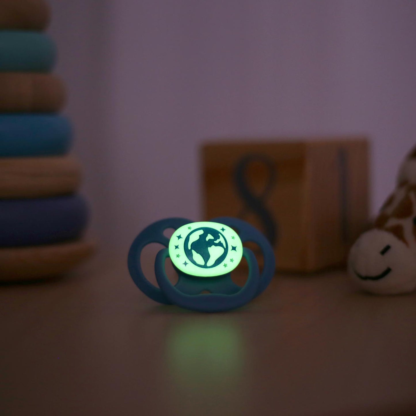 Dr. Brown's™ Advantage™ Glow-in-the-Dark Pacifiers, Ages 6-18 months, 2 Count