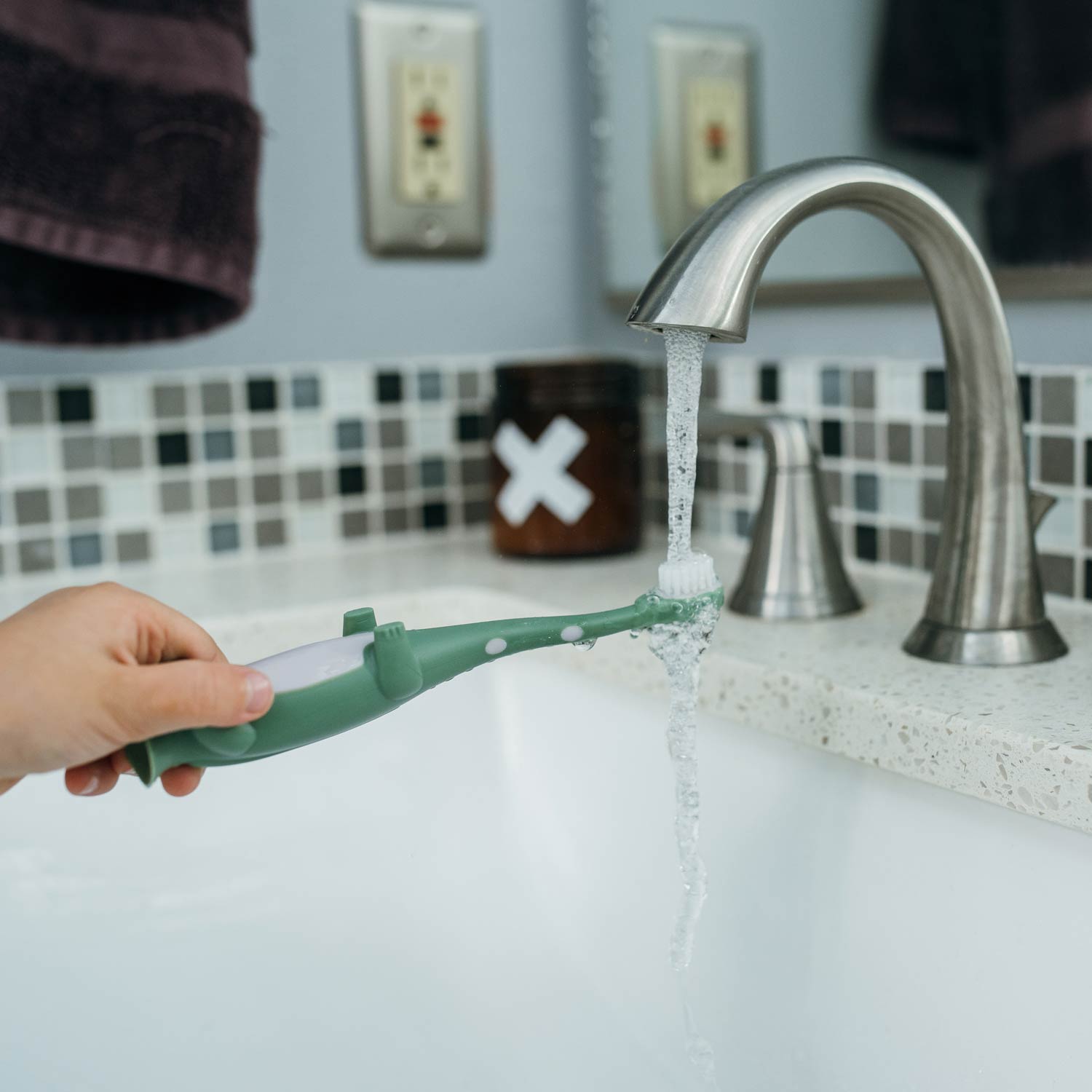 Dr. Brown's Toddler Toothbrush, Dinosaur, 1-Pack